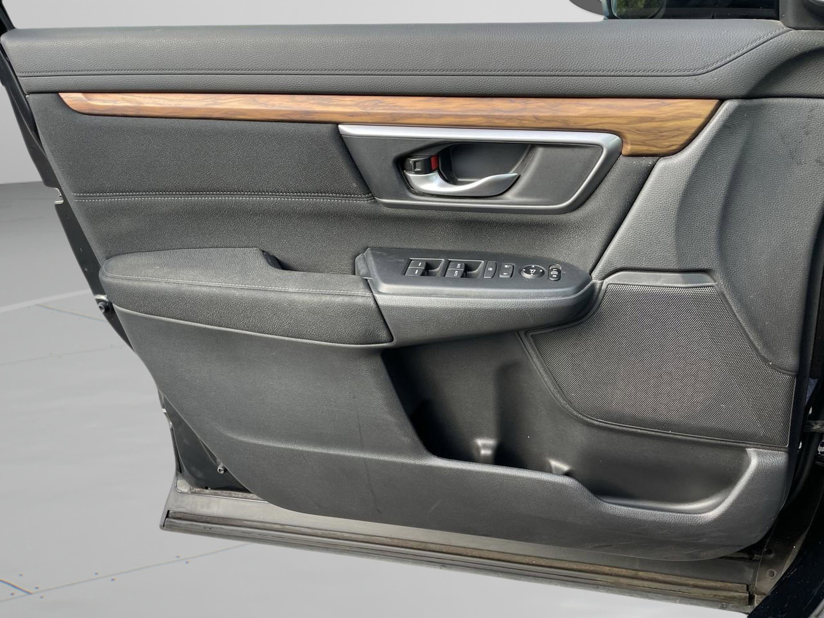 Certified 2017 Honda CR-V EX image 28