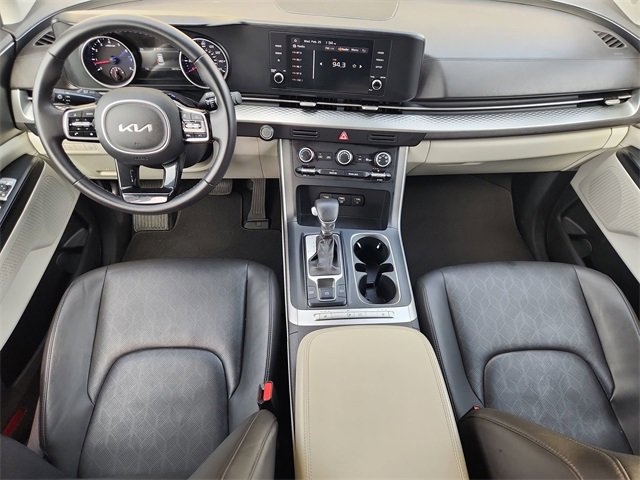 Used 2023 Kia Carnival LX image 19