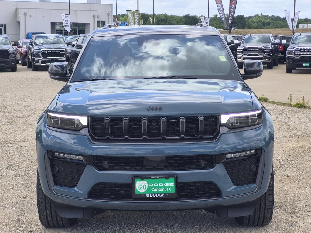New 2026 Jeep Grand Cherokee L Summit w/ Obsidian Package AWD/4WD image 3