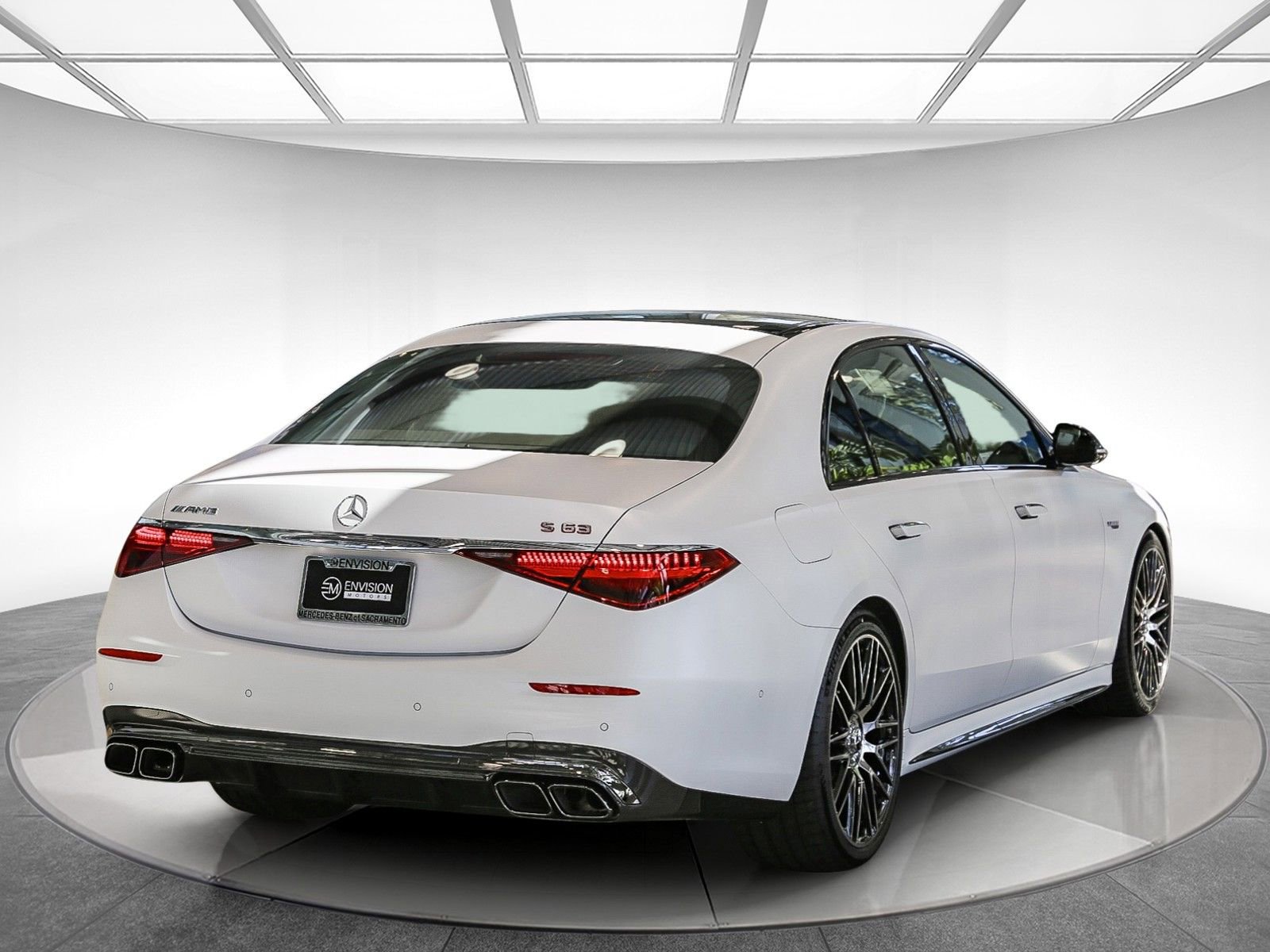 Used 2024 Mercedes-Benz S 63 AMG S image 4