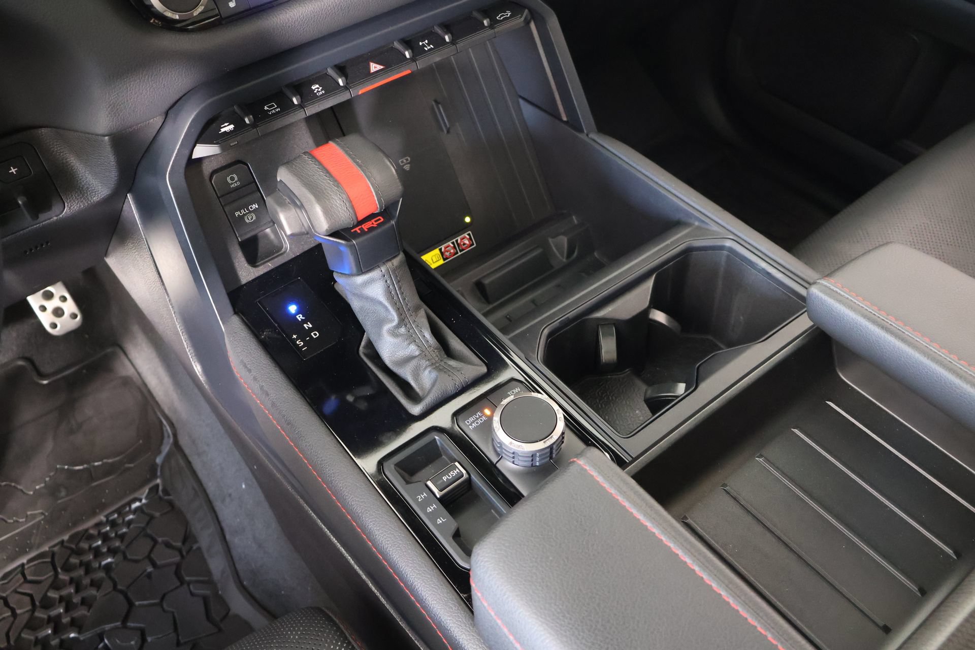 Used 2025 Toyota Tundra TRD Pro AWD/4WD image 9