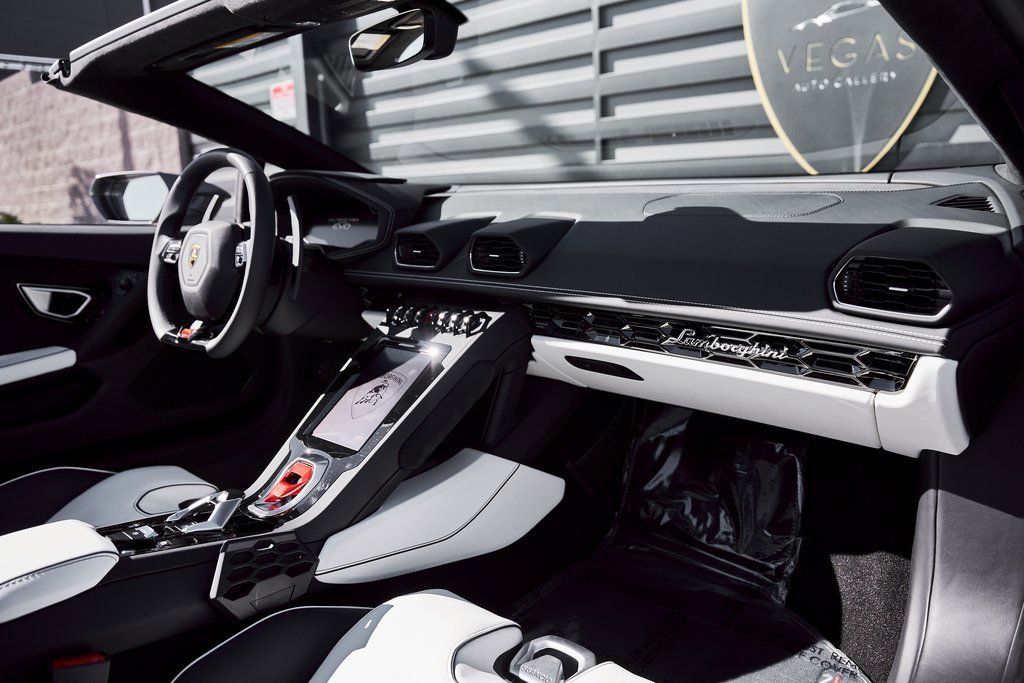 Used 2024 Lamborghini Huracan EVO AWD/4WD image 42