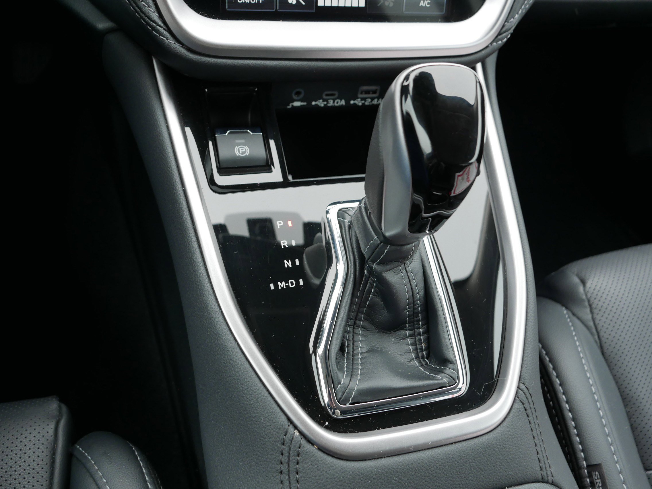 Certified 2025 Subaru Outback Limited image 24