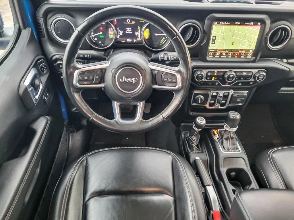 Used 2022 Jeep Wrangler Unlimited Sahara w/ Cold Weather Group AWD/4WD image 10