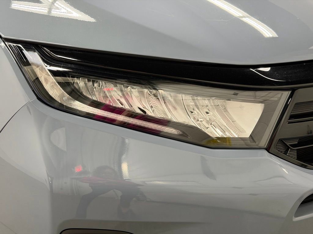 Used 2025 Honda Odyssey Touring image 13