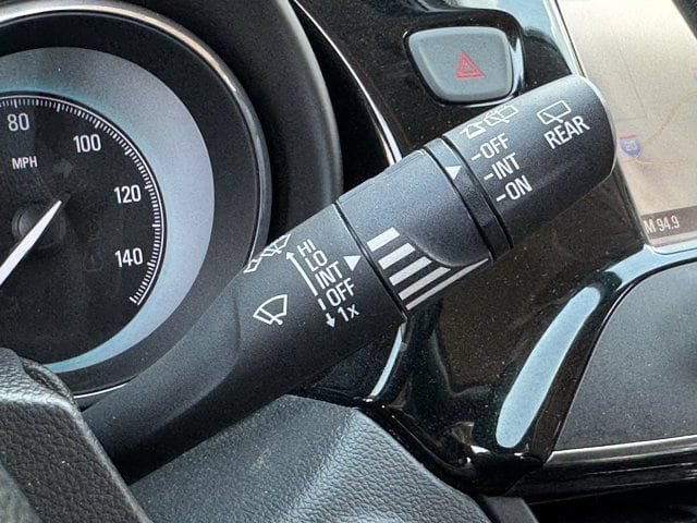 Used 2017 Buick Envision Essence FWD image 23