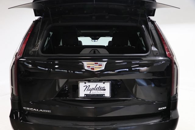 Used 2024 Cadillac Escalade ESV Sport AWD/4WD image 33