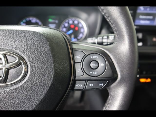Used 2021 Toyota RAV4 XLE w/ Convenience Package AWD/4WD image 24