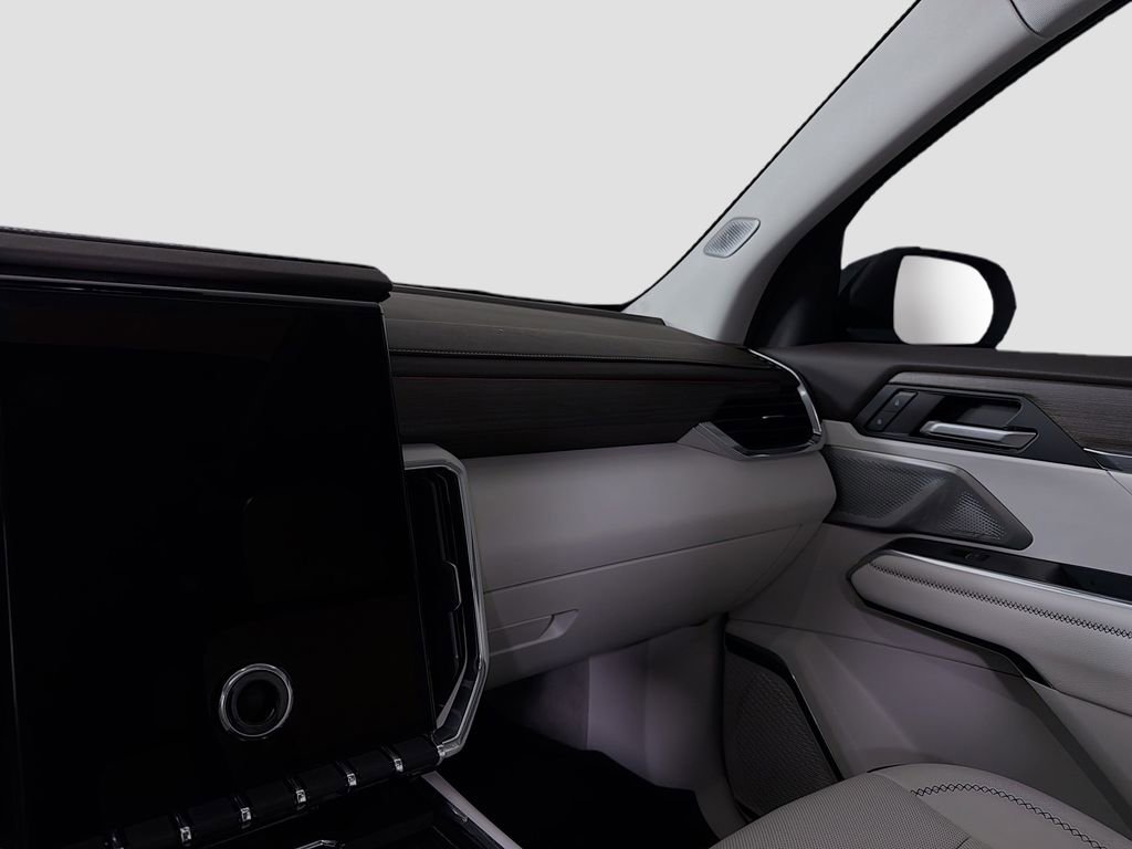 Used 2024 GMC Acadia Denali w/ Super Cruise Package image 25