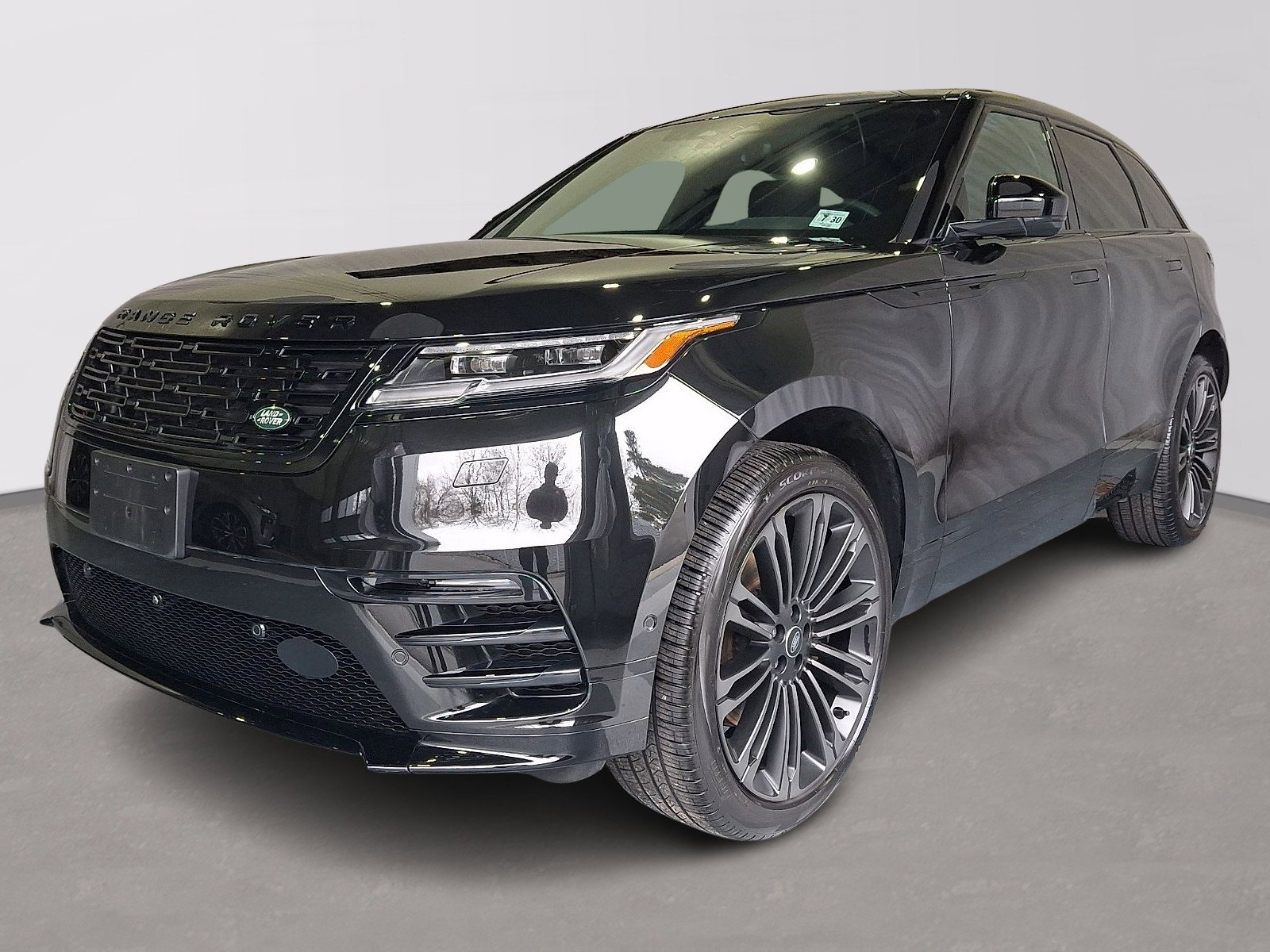 Certified 2026 Land Rover Range Rover Velar Dynamic SE AWD/4WD image 1