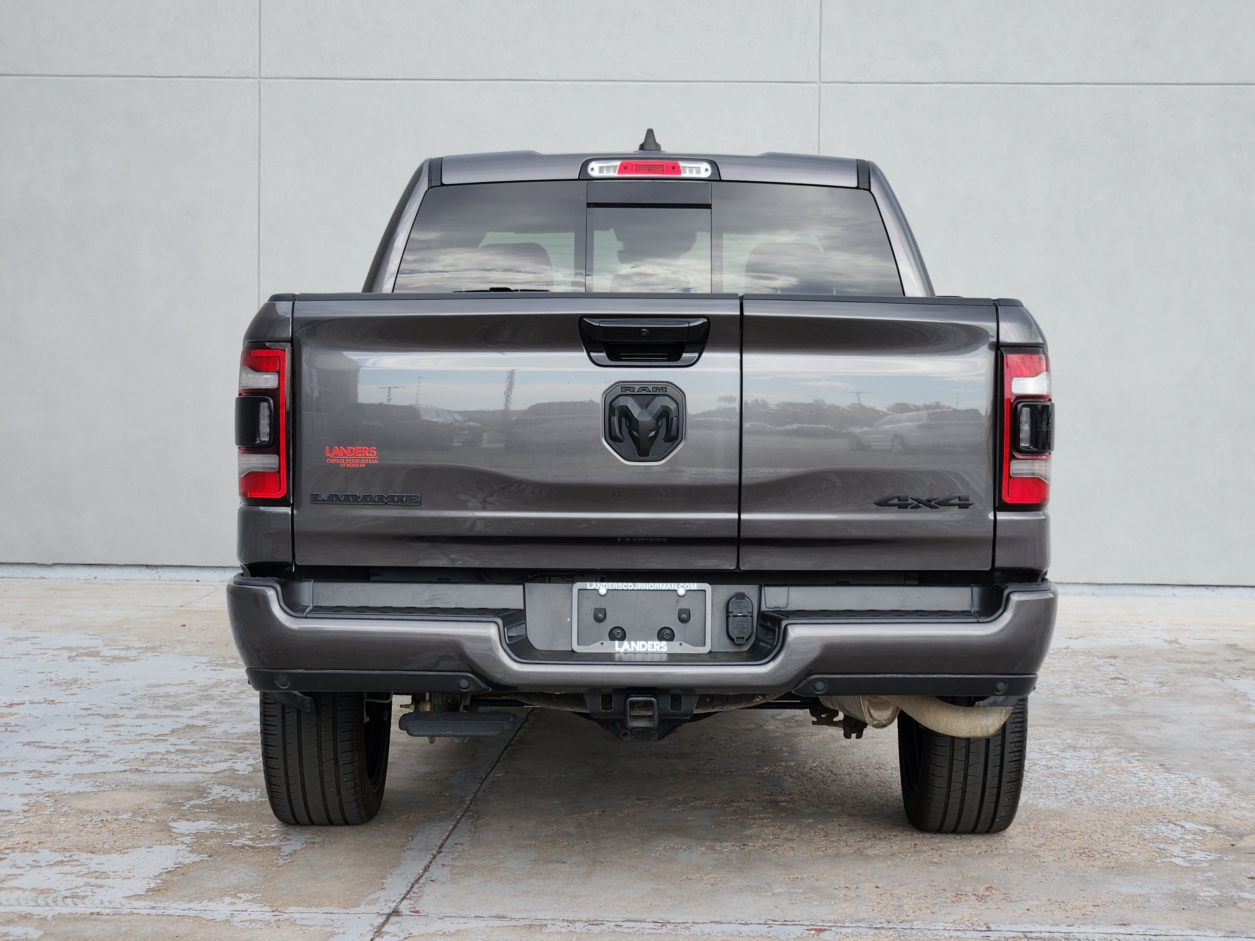 Used 2023 RAM 1500 Laramie AWD/4WD image 7