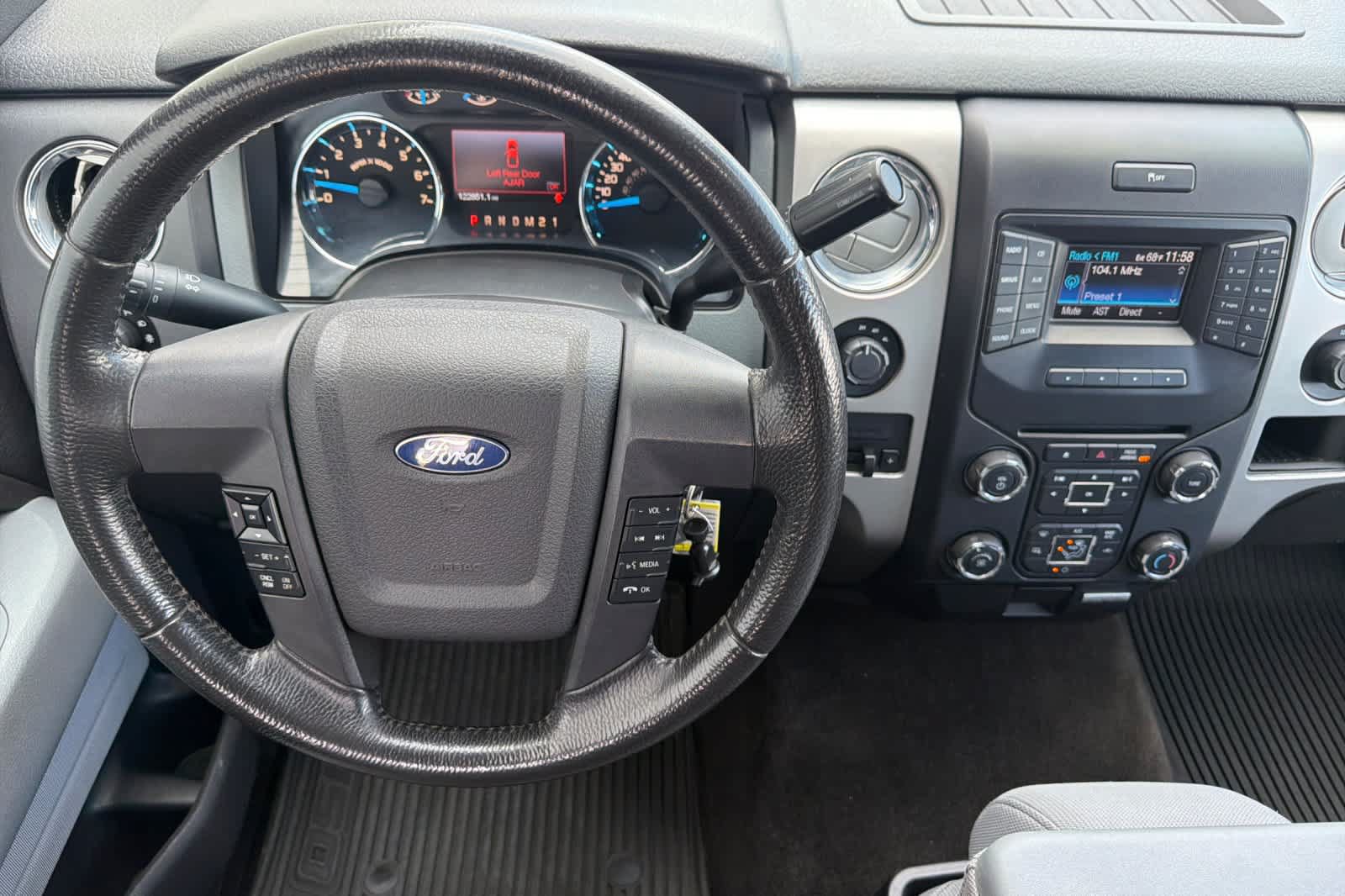 Used 2013 Ford F150 XLT w/ Luxury Equipment Group AWD/4WD image 14