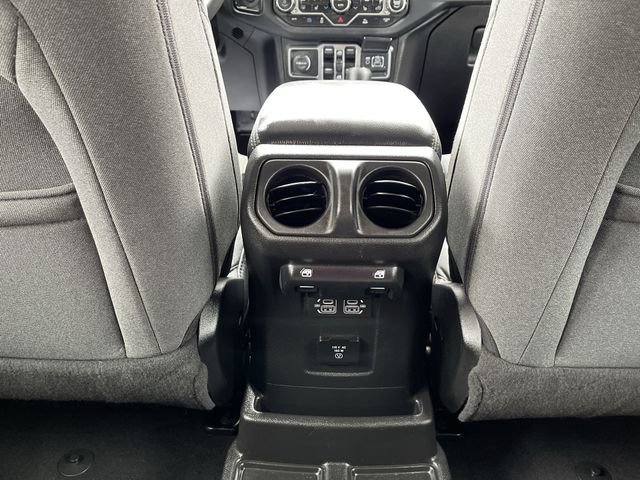 Used 2025 Jeep Wrangler Unlimited Sahara image 22