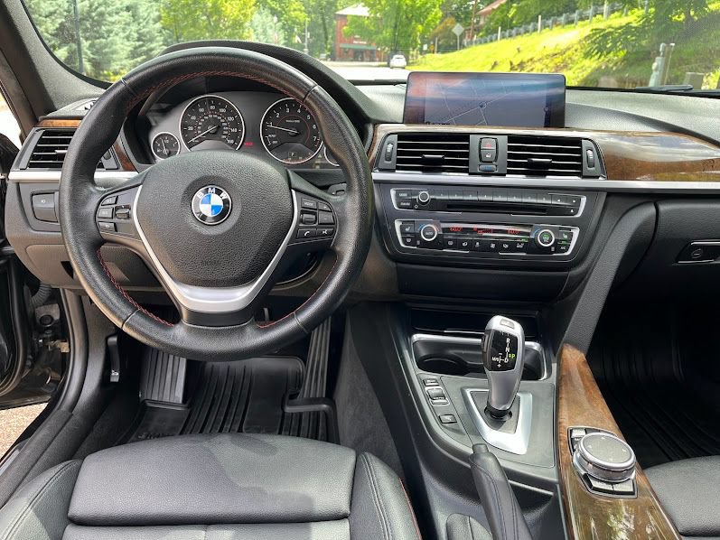 Used 2015 BMW 328i Sedan RWD image 21