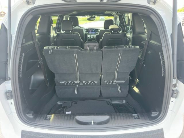 Used 2022 Chrysler Pacifica Touring-L w/ S Appearance Package AWD/4WD image 19