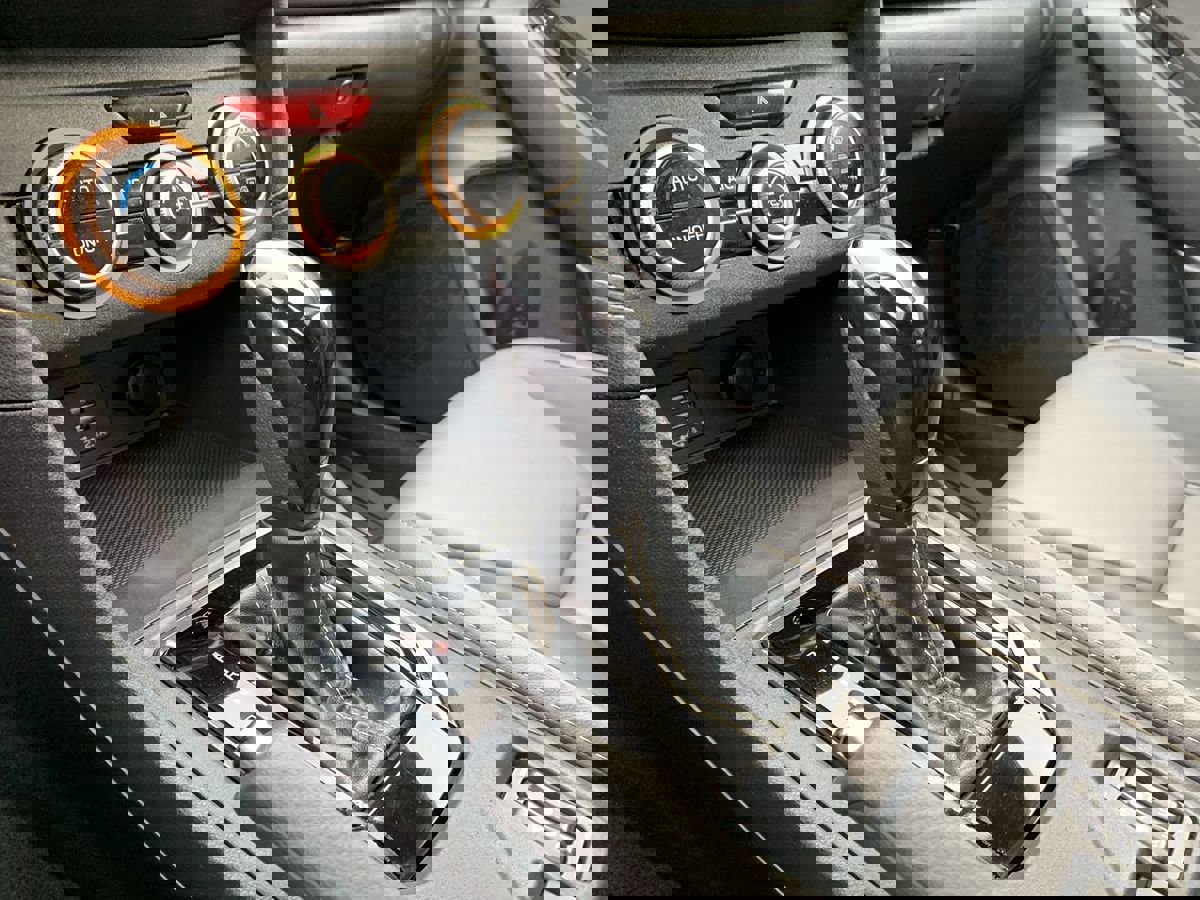 Used 2022 Subaru Crosstrek 2.5i Sport w/ Moonroof Package image 26