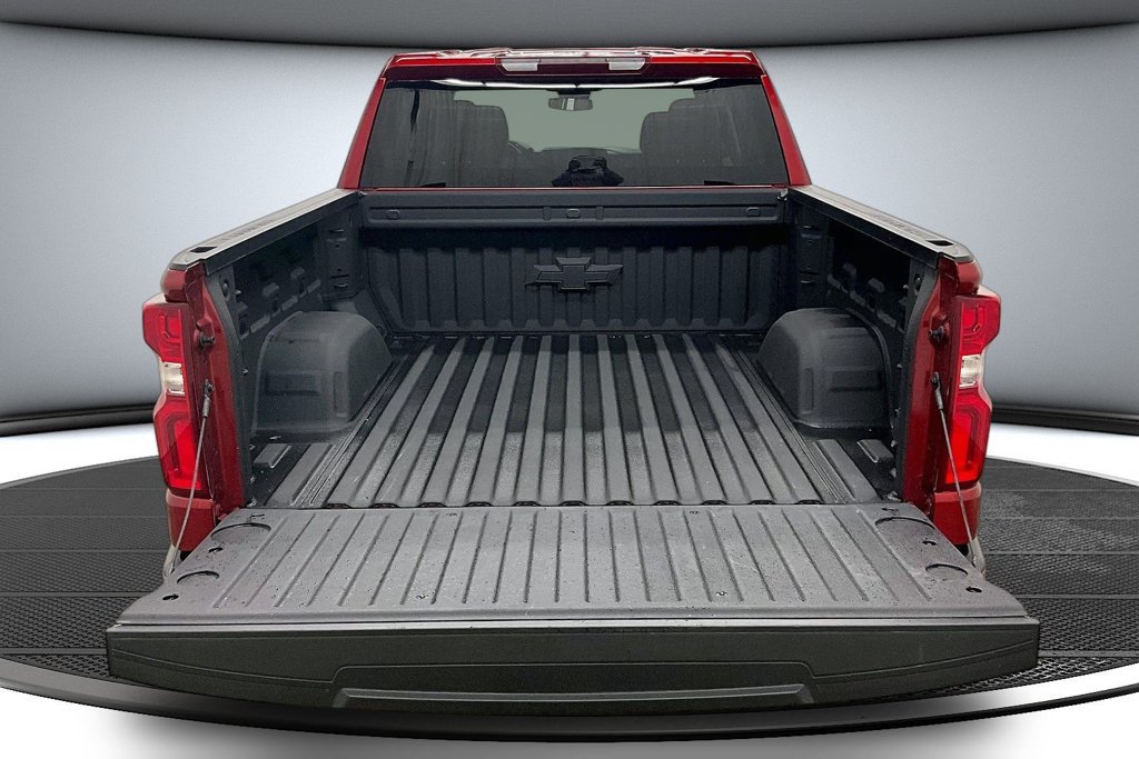 Used 2023 Chevrolet Silverado 1500 RST AWD/4WD image 7