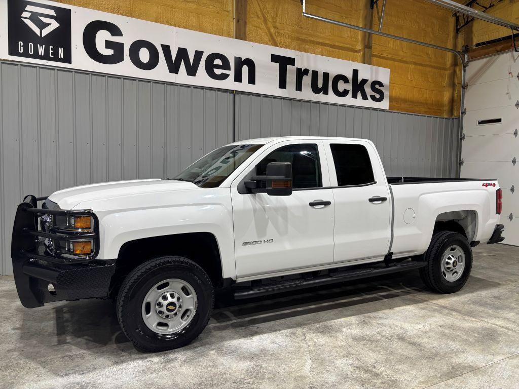 Used 2019 Chevrolet Silverado 2500 W/T AWD/4WD image 4