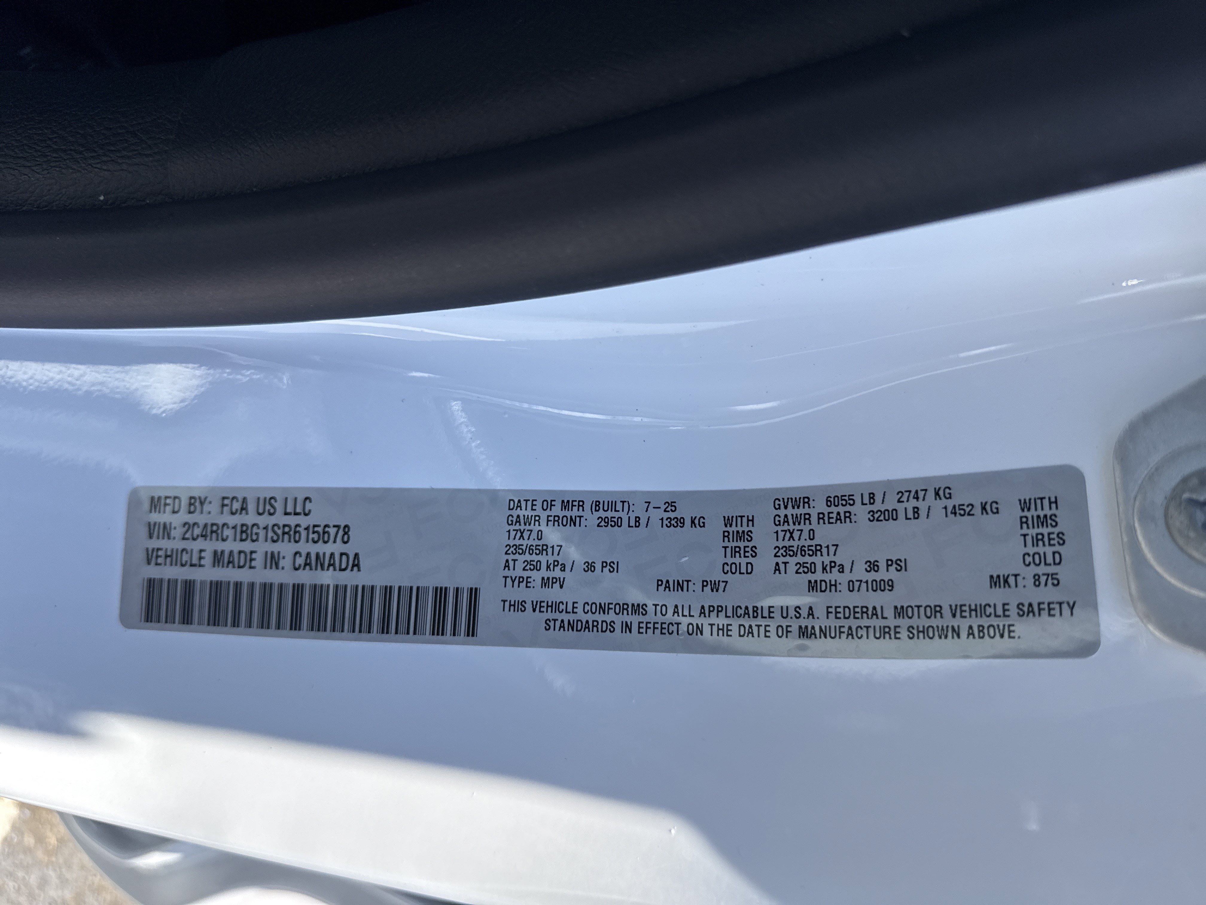 Used 2025 Chrysler Pacifica Select FWD image 34