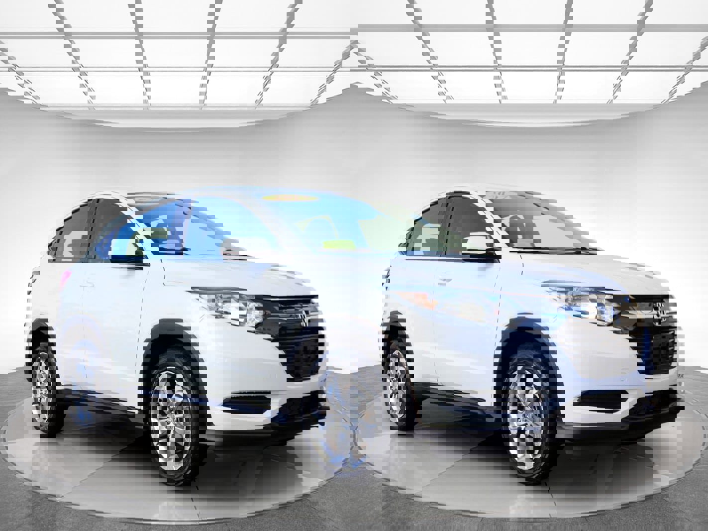 Used 2017 Honda HR-V LX image 3