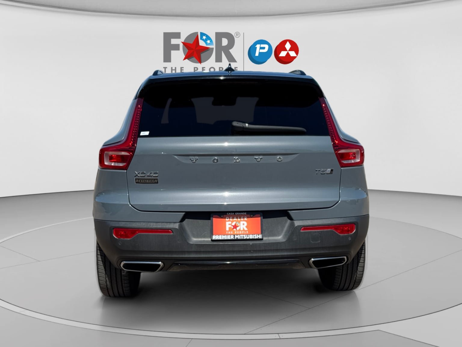 Used 2020 Volvo XC40 T5 R-Design w/ Protection Package AWD/4WD image 4