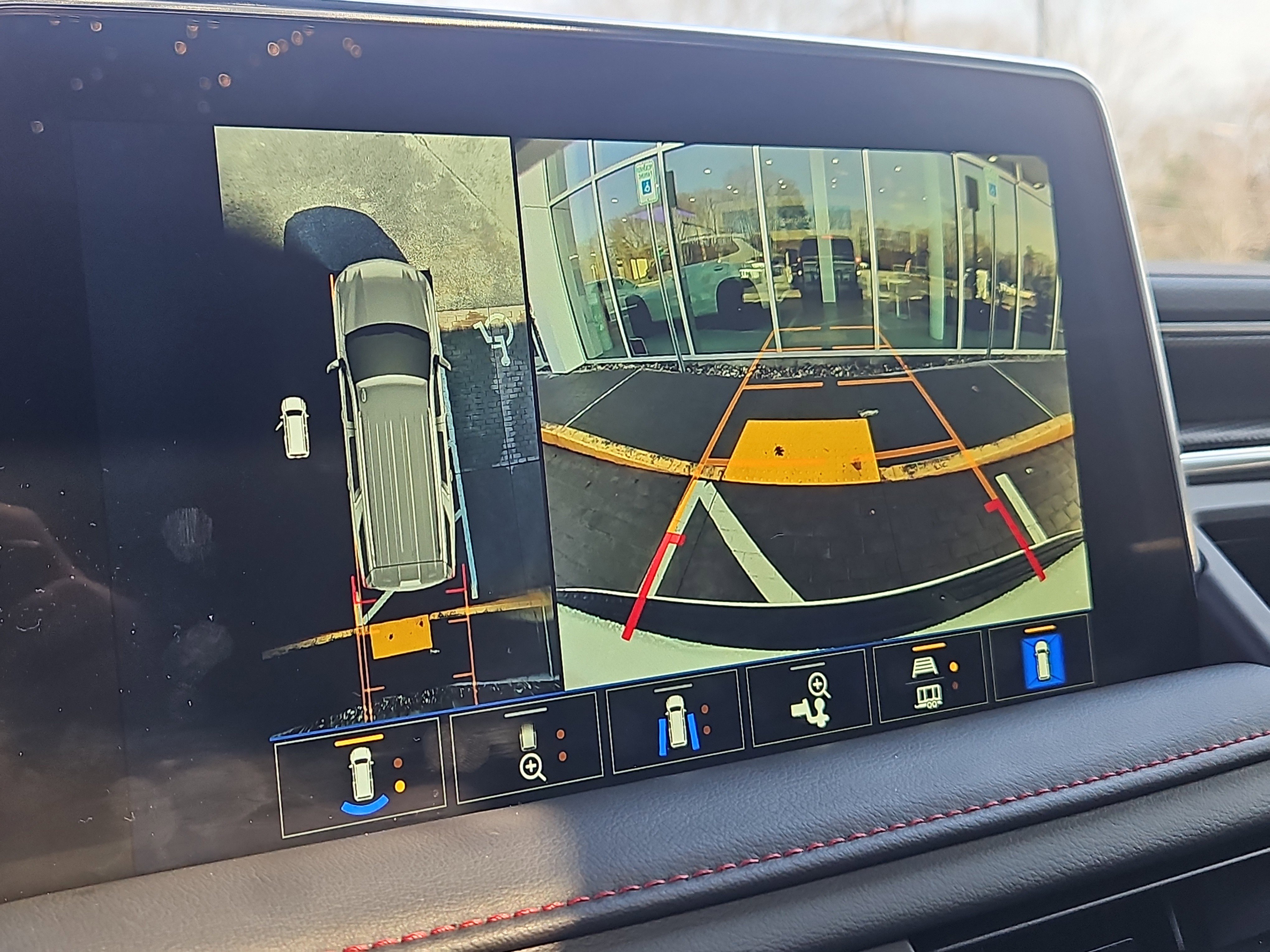 Used 2024 Chevrolet Tahoe RST w/ Luxury Package image 10