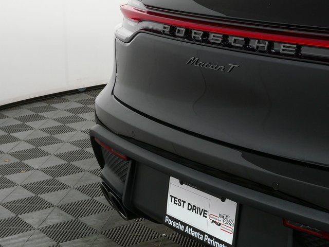 New 2026 Porsche Macan AWD/4WD image 38