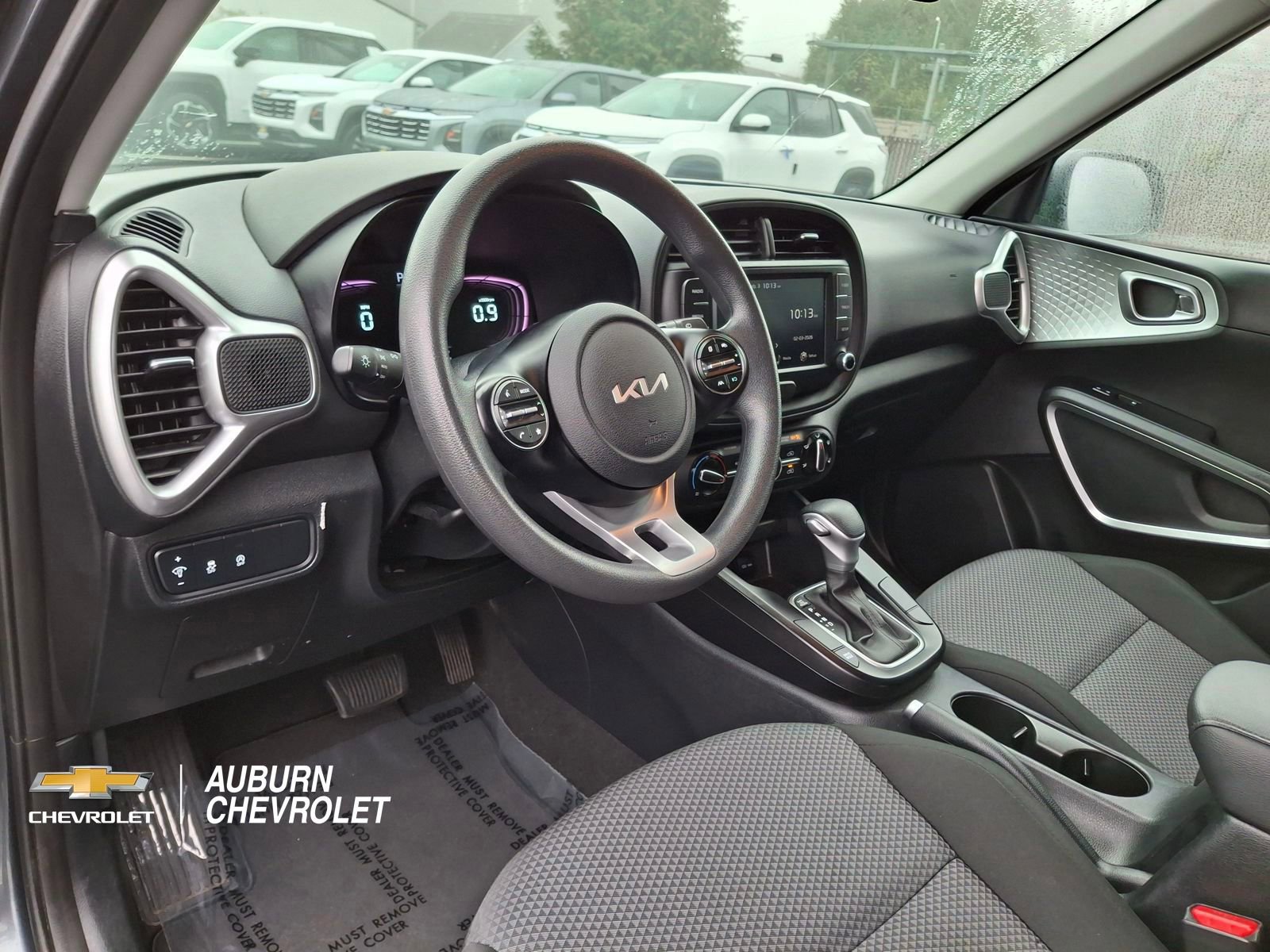 Used 2024 Kia Soul LX w/ Option Group 015 FWD image 17