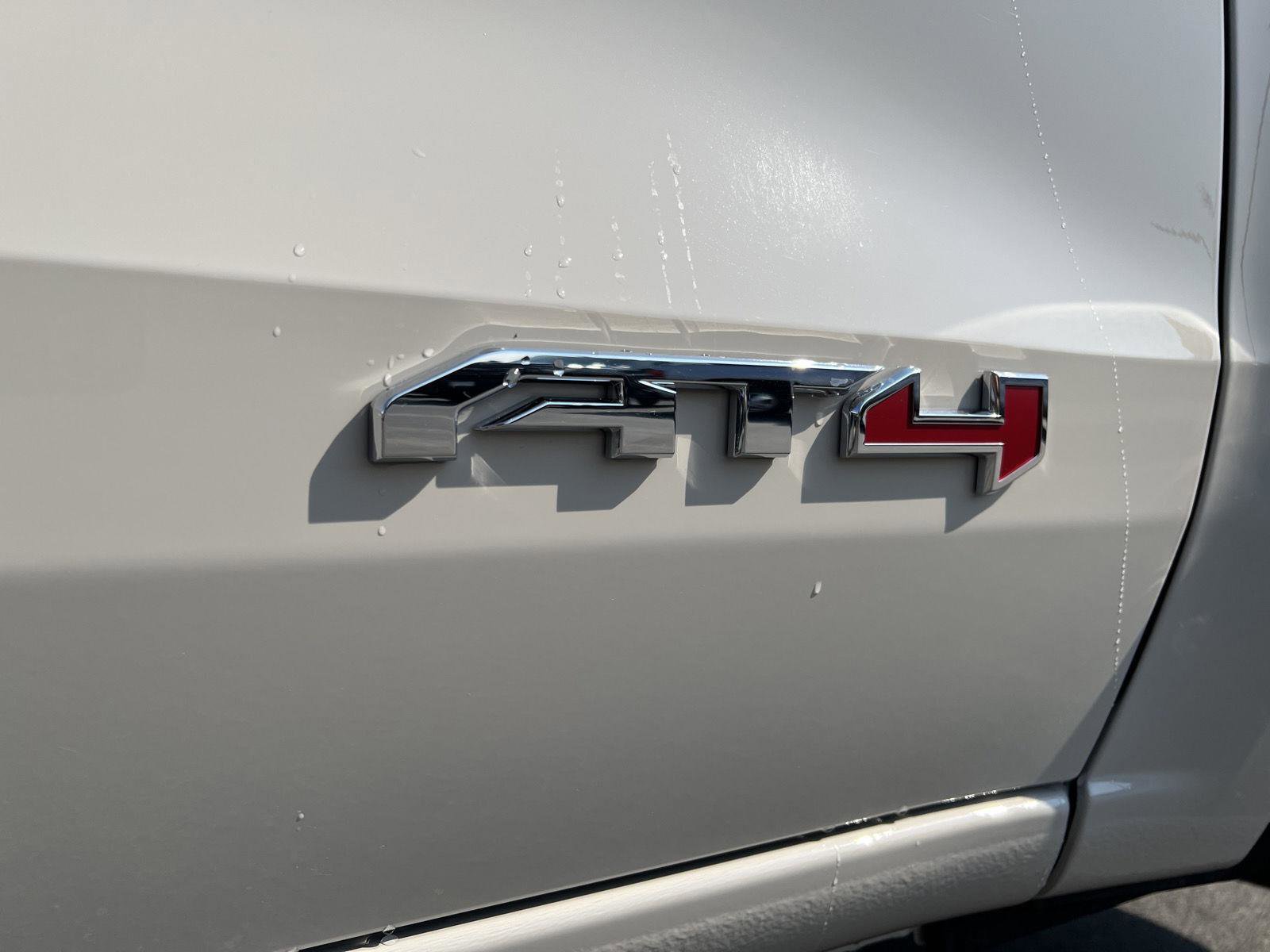 New 2026 GMC Canyon AT4 image 3