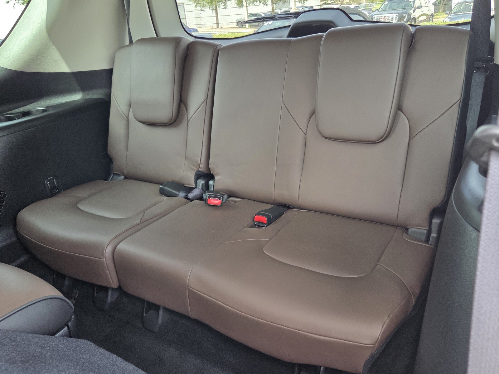 Used 2023 INFINITI QX80 Premium Select w/ All-Season Package AWD/4WD image 12