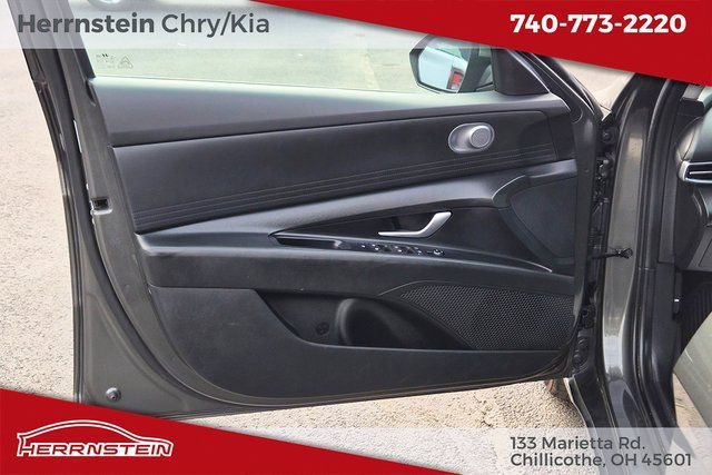 Used 2024 Hyundai Elantra SEL image 16