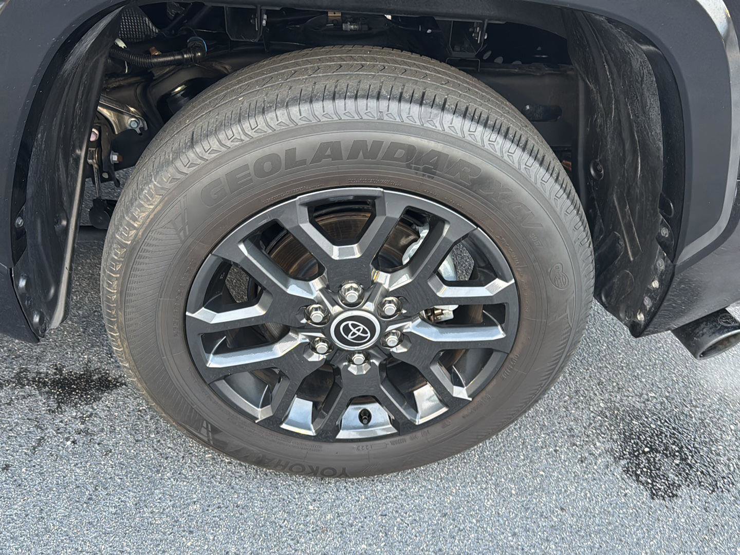 Used 2023 Toyota Tundra Platinum image 33