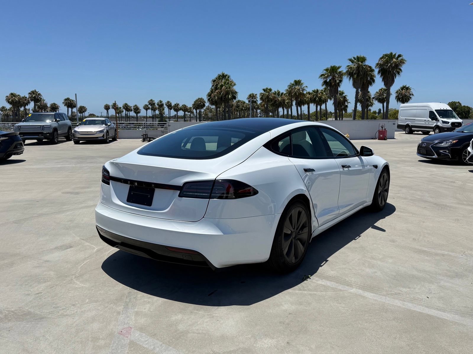 Used 2023 Tesla Model S Standard Range AWD/4WD image 3