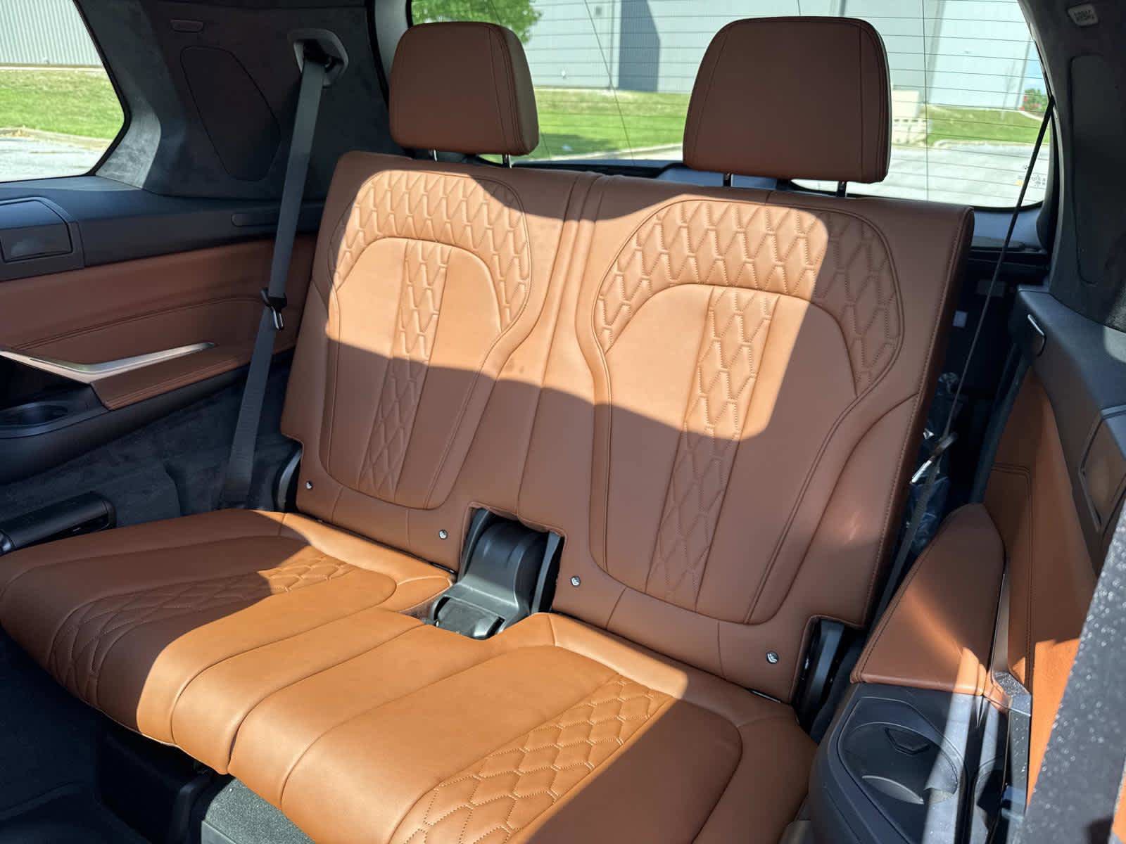 New 2026 BMW X7 xDrive40i AWD/4WD image 16