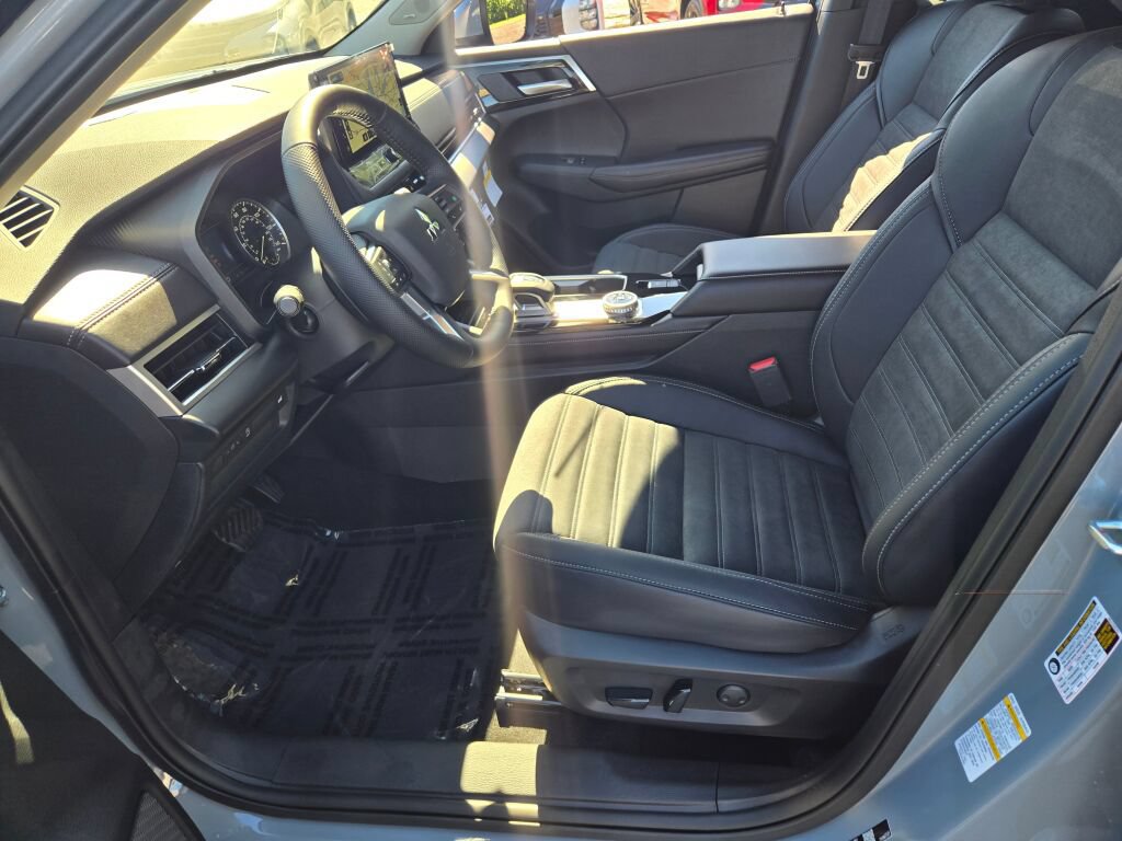 New 2026 Mitsubishi Outlander SE AWD/4WD image 15