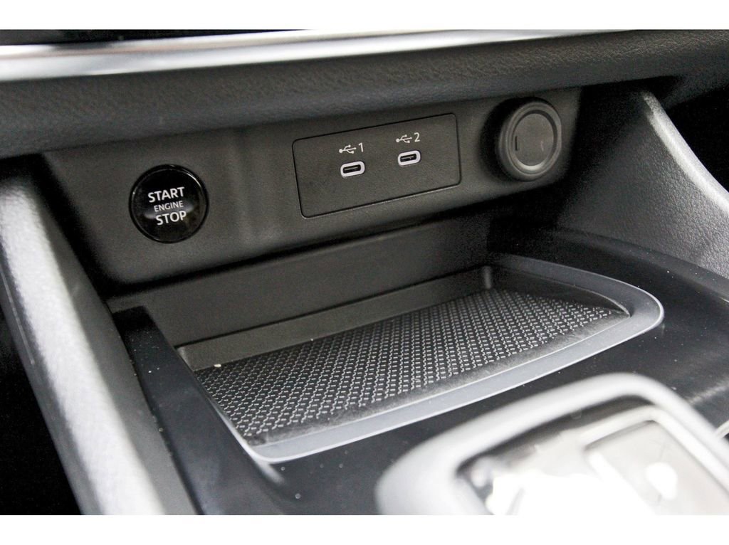 Used 2024 Nissan Rogue S image 23