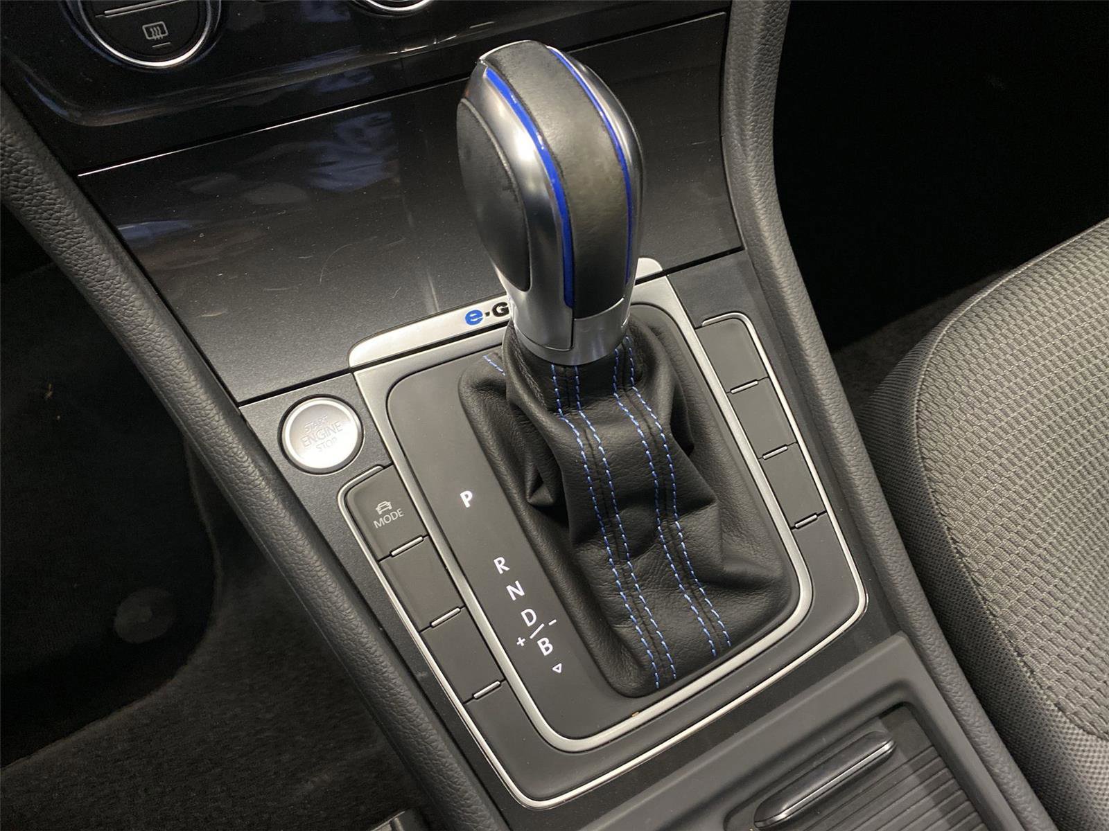 Used 2019 Volkswagen e-Golf SE w/ Driver Assistance Package image 24