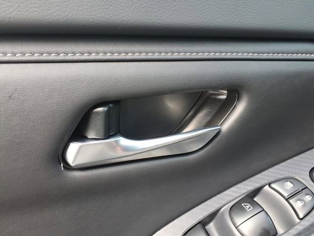 Certified 2025 Nissan Sentra SV image 17