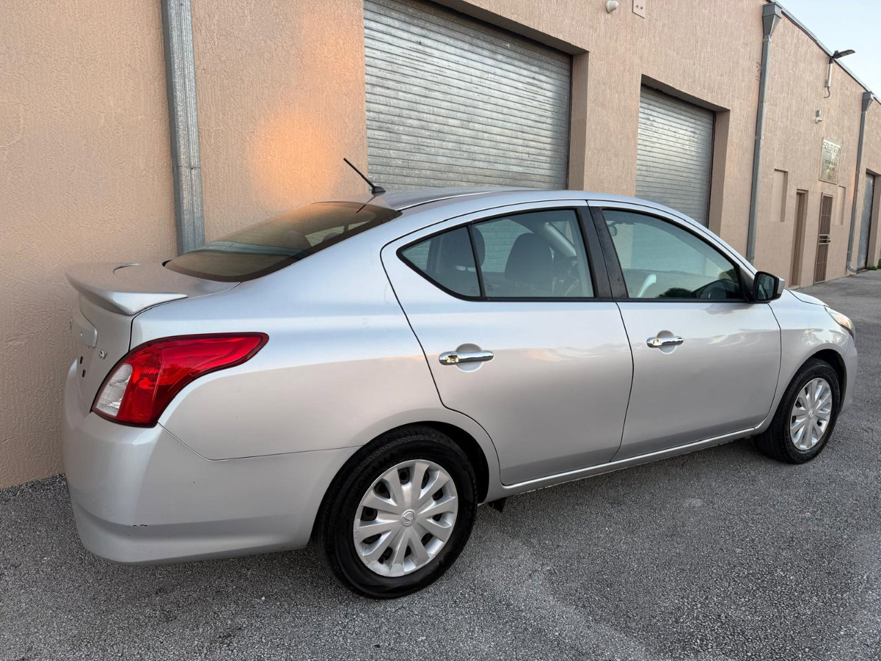 Used 2019 Nissan Versa SV image 6