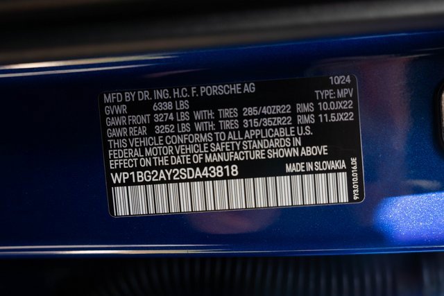 Used 2025 Porsche Cayenne GTS image 28