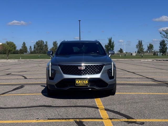Used 2024 Cadillac XT4 Premium Luxury image 38