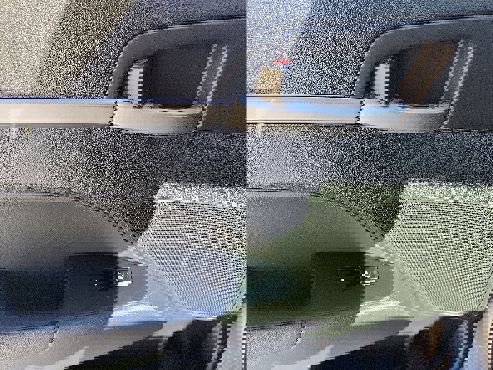 Used 2017 Hyundai Elantra Limited w/ Limited Tech Package 04 image 27