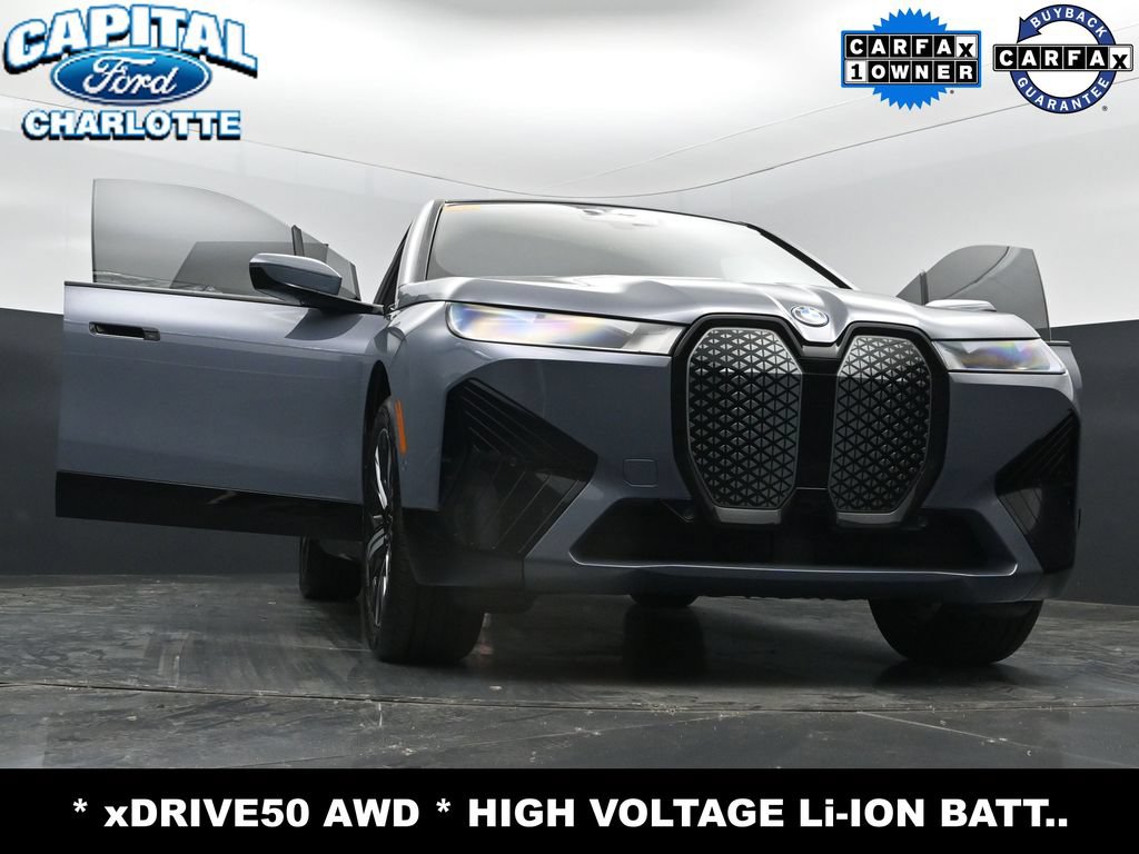 Used 2023 BMW iX xDrive50 w/ Sport Package AWD/4WD image 37