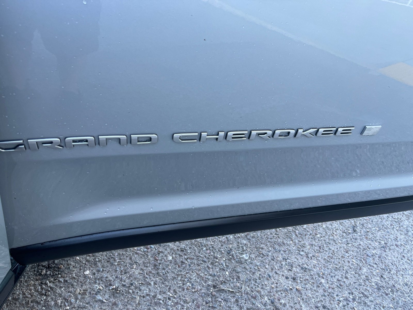 Used 2025 Jeep Grand Cherokee Limited w/ Trailer Tow Package image 24