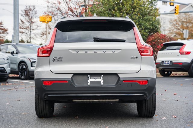 Used 2024 Volvo XC40 B5 Plus w/ Protection Package Premier image 6
