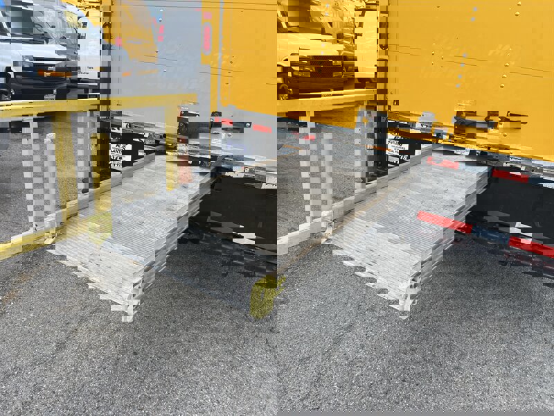 Used 2022 Ford E-350 and Econoline 350 Super Duty RWD image 10