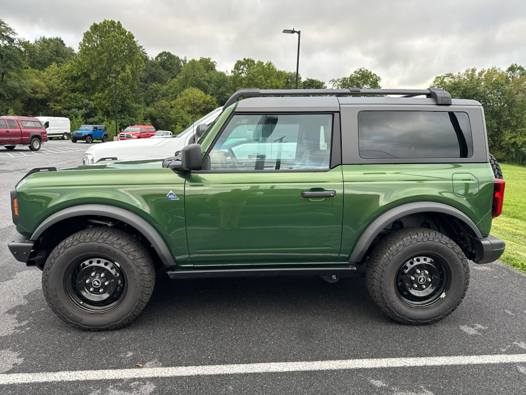Used 2023 Ford Bronco Black Diamond AWD/4WD image 8