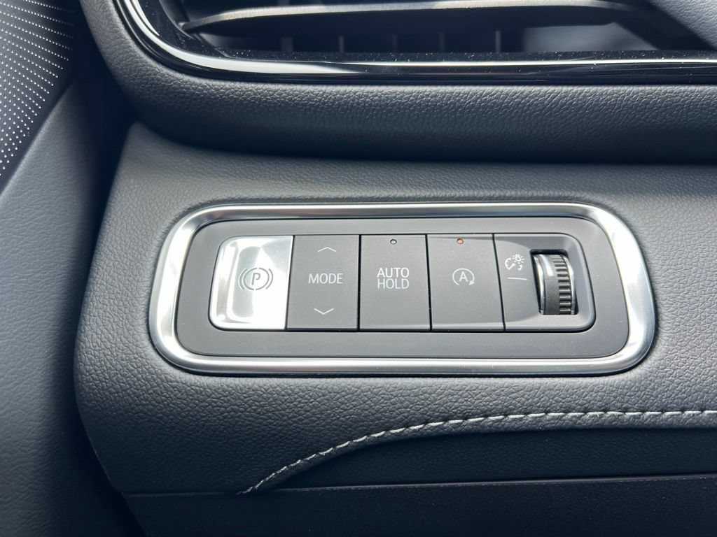 New 2026 Buick Enclave Avenir w/ Super Cruise Package FWD image 11