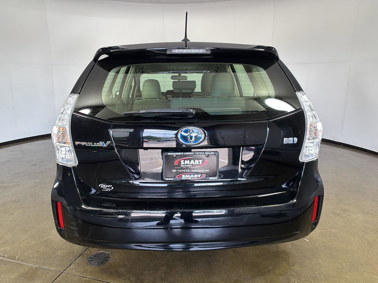 Used 2014 Toyota Prius V Three FWD image 11