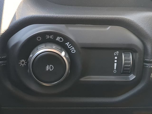 New 2026 Jeep Wrangler Unlimited Sahara AWD/4WD image 29
